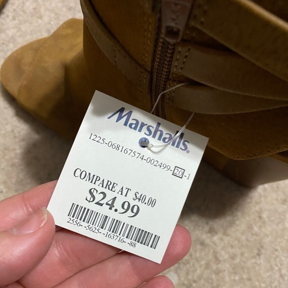 Brown heels - Picture 4 of 4